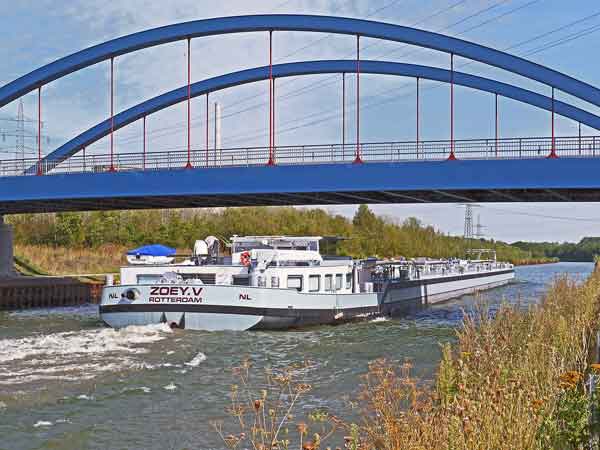 Datteln-Hamm-Kanal Brücke Schiff