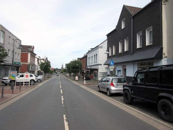 Die lange Hauptstraße Niedersprockhövel, lange Hauptstraße