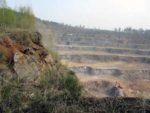 Oeger Steinbruch, Terrassen