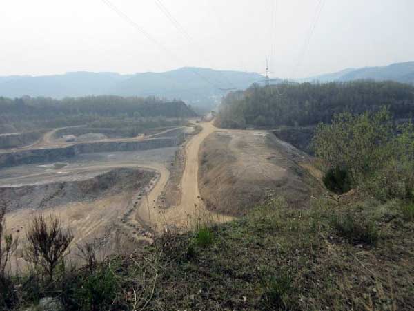 Transportstraße zur Verladung